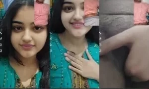 Horny Desi Girl Shows Big Boobs And Fingering | Indian MMS