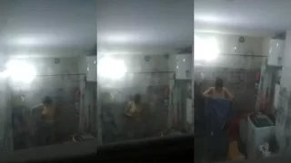Sexy Desi Girl Bathing Capture | Indian MMS